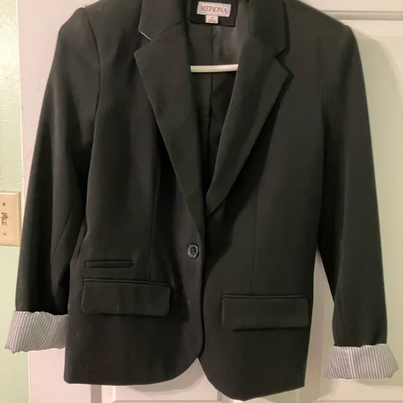 Women’s suit jacket - Picture 2 of 2